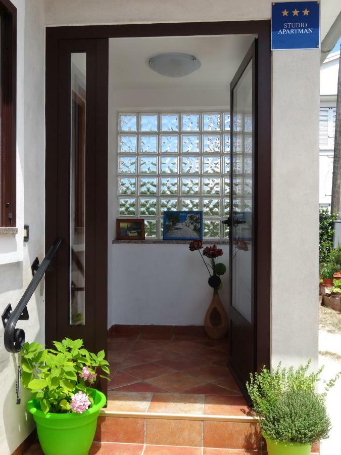 Latis Apartamento Rovinj Exterior foto