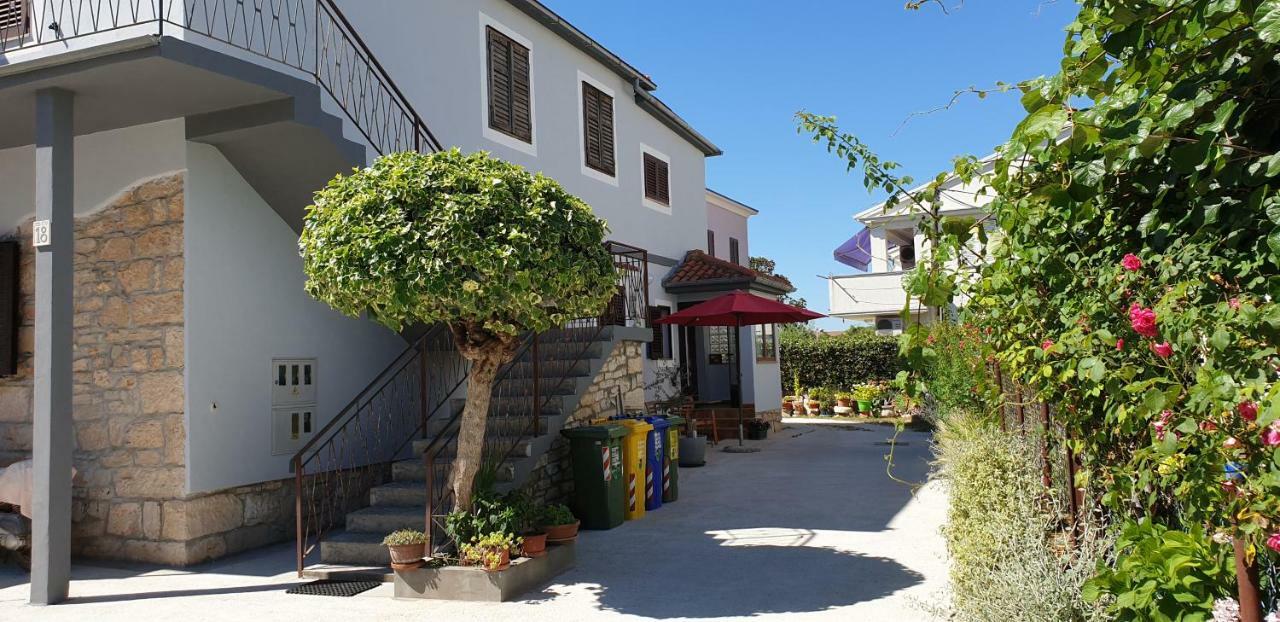 Latis Apartamento Rovinj Exterior foto